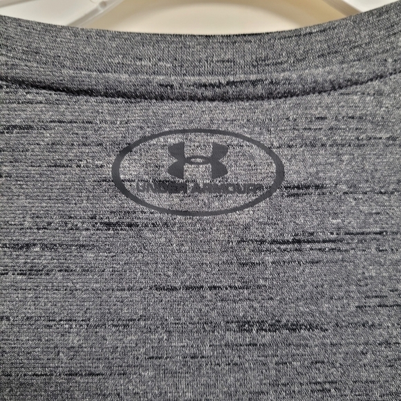 Under Armour Grey Heat Gear Loose Fit Athletic T- Shirt - Picture 4 of 9